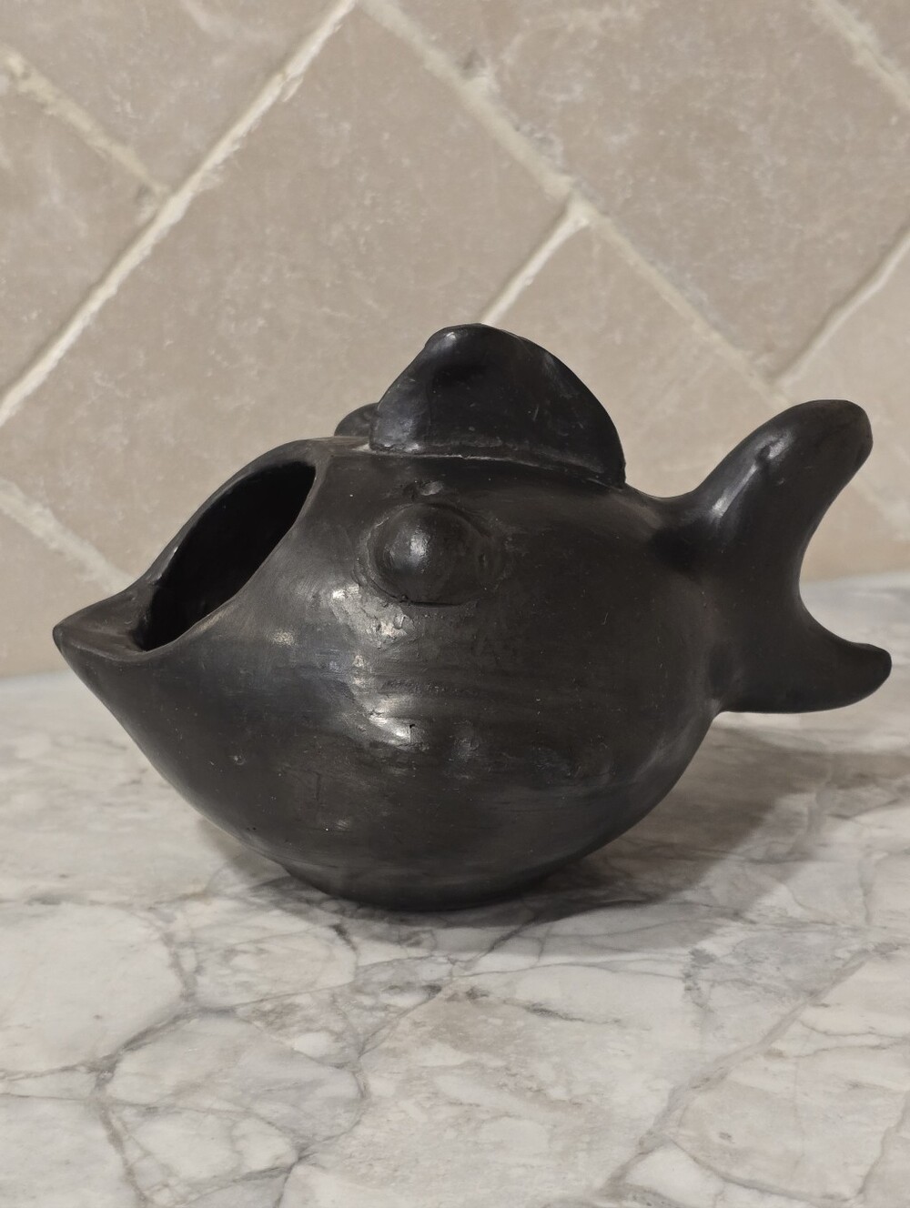 Vintage Black Clay Zoomorphic Fish Pottery Signed Lama Barro Negro Folk Art Pot